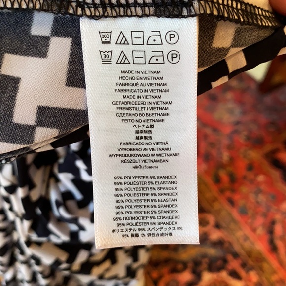 Michael Kors black and white herringbone top - Picture 6 of 6